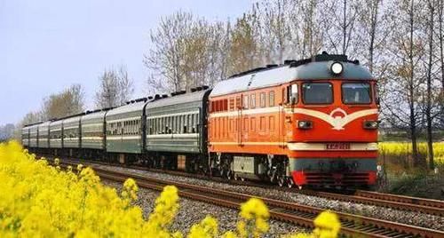  软卧：中国路程最长火车，仅有一站，而且全是卧铺！