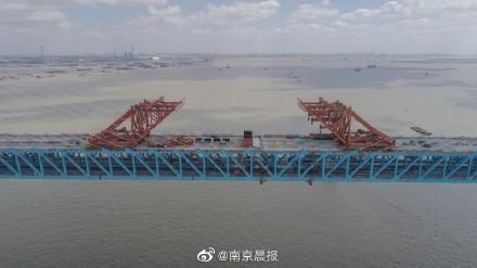  「可达」南通至上海一小时可达 ，沪通长江大桥今日合龙