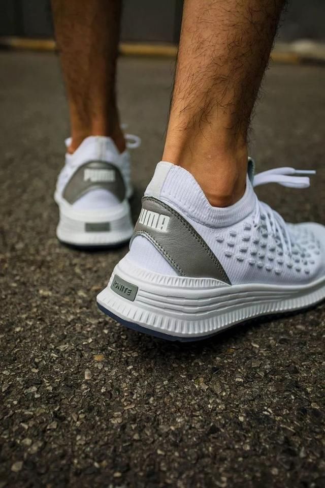 论上脚回头率和可玩性，这双新鞋我给 100 分！