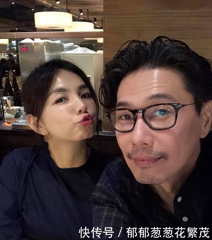  粉丝：Ella陪老公过生日，深夜大方晒私房情话！粉丝：秀恩爱怀孕快