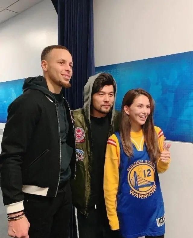 周杰伦满足昆凌