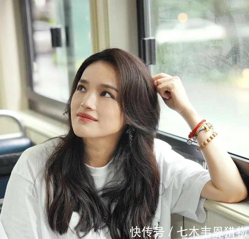 「漫画刘海」普通女生如何显高级?“ 有钱发型 ”一定要试试!