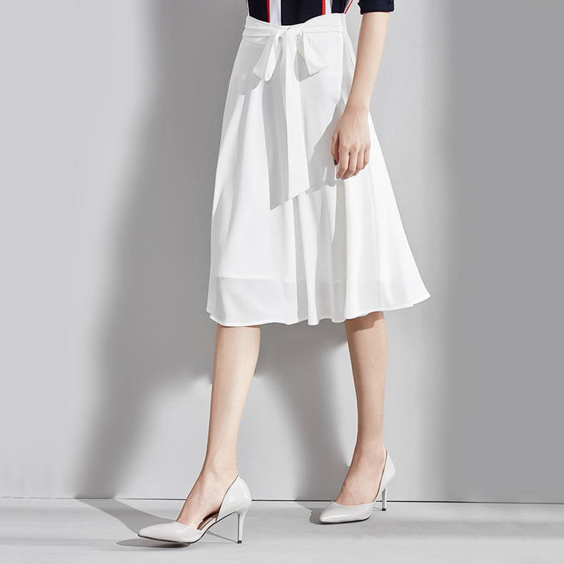 常穿半身裙，灵动飘逸又不失优雅，演绎别样风情！