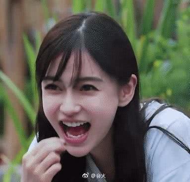 疑毛晓彤父亲聊天记录曝光:要住别墅!网友爆料AB节目假吃爆米花