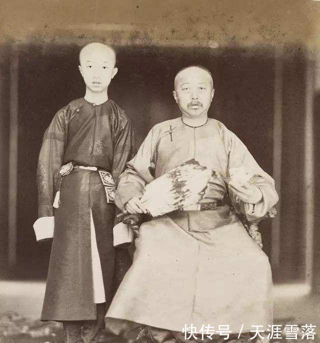 偷拍■一步之遥一百多年前的外国狗仔队偷拍了光绪留下的唯一照片