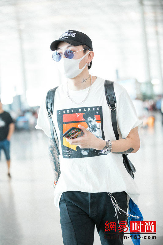 被耽误的穿搭博主 杨文昊私服酷帅范儿十足