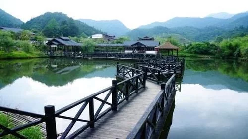 我国最成功的“人造景区”,年接待超过千万人,门票580也能接受【2020热门旅游景点】