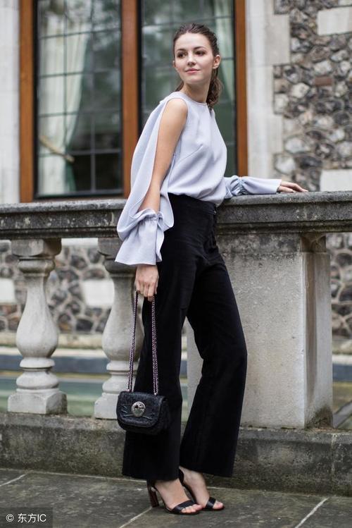 又到了“衬衫”受宠的季节，赶紧学着搭配起来