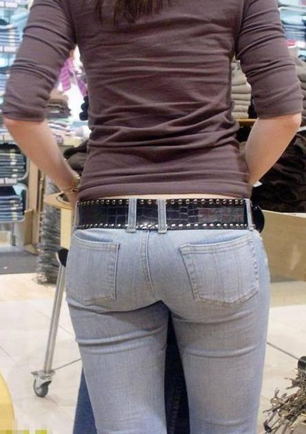 生活中最百搭最耐穿的裤子非牛仔裤莫属了，可是你真的穿对了吗