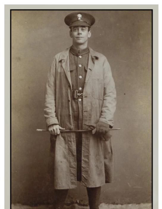  「风衣」春季风衣新穿法，变成裙装款式简约更百搭，穿上遮肉显瘦又时髦