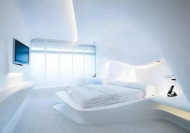 只接待百亿富豪，拿下第一个太空酒店公寓，是万豪还是希尔顿？