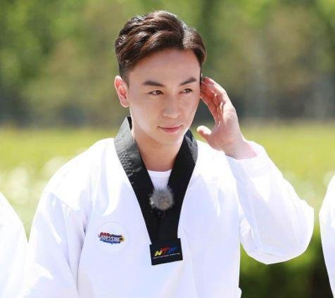 王宝强新恋情再添实锤，高调带去见释小龙，疑似圈内好友已知情