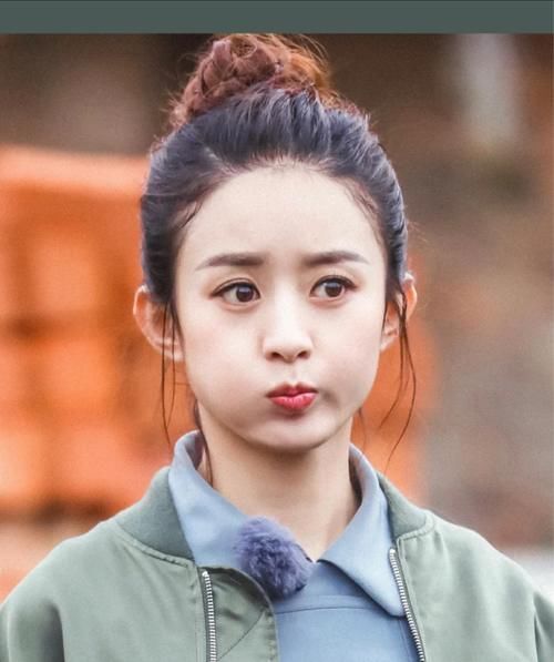 #女生#女生这几种发型留久了,发际线会上移,你的发型是这样的吗