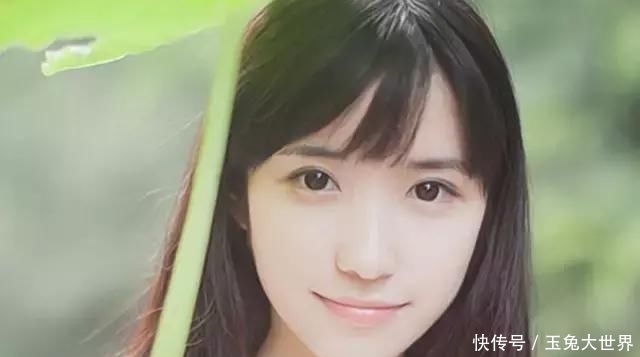 『大牌』这款国货粉底液性价比高,不输国外大牌,持久保湿、上妆清新自然