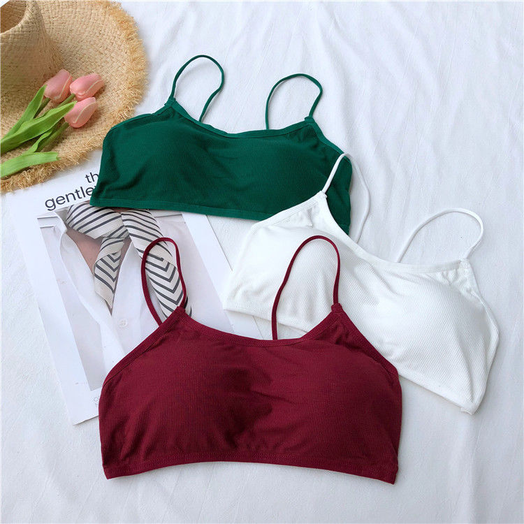 炎热的夏季女人别再穿文胸了，看下图女人穿的个个都那么性感迷人