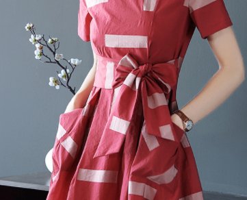 难怪妈妈越来越有贵妇味，原来是穿这样的气质A字裙，洋气精致