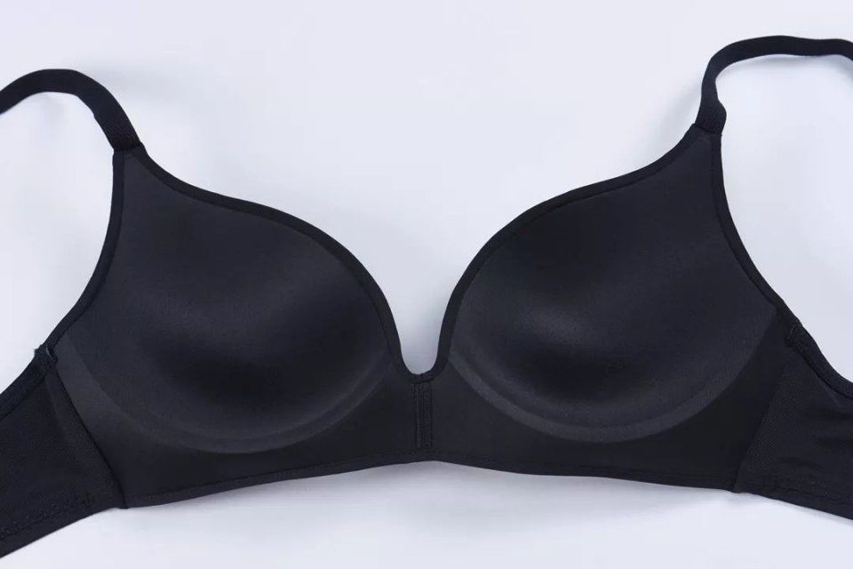 这么穿内衣，远离乳腺疾病!胸越来越大，舒服得好像没穿一样!