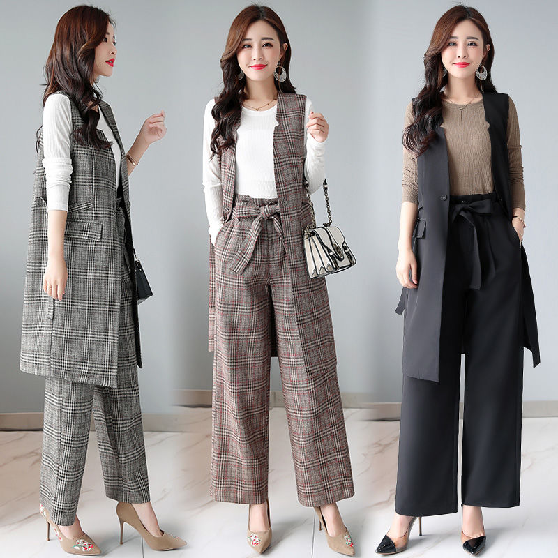 小个子媳妇，入秋从不穿裙子!衣柜满是欧货套装，显高洋气，巨美