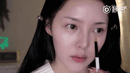 郑爽素颜真的那么美?教你1秒识破女星心机素颜妆!