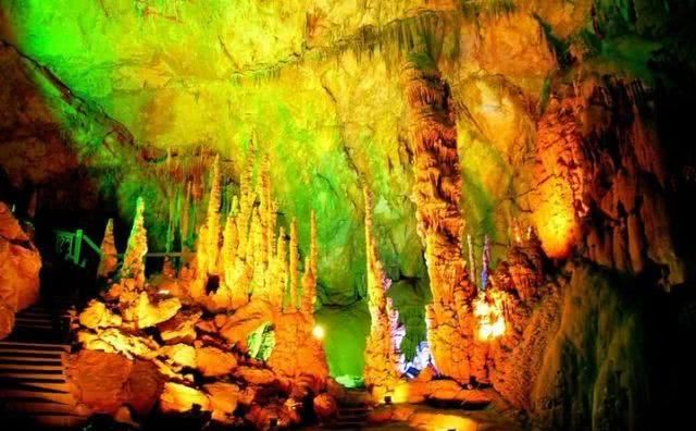 中国第一条旅游高铁——成贵铁路