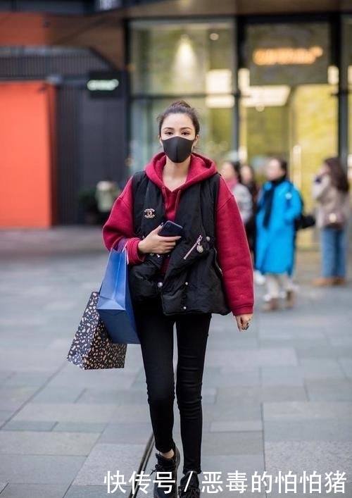 【搭配一】戴口罩我们是认真的,和衣服这样搭又美又实用,不露脸照样能出彩