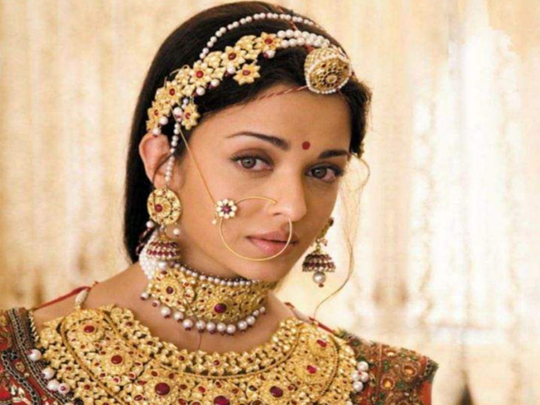 印度旅游的时候,男游客不要向印度女人问路,不然会害了她们