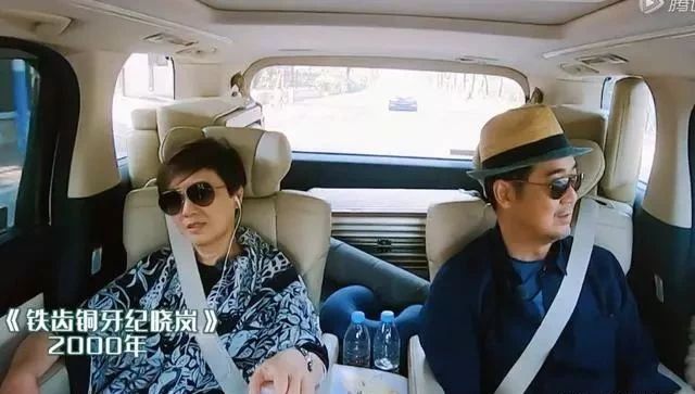 张国立和邓婕怎么好上的