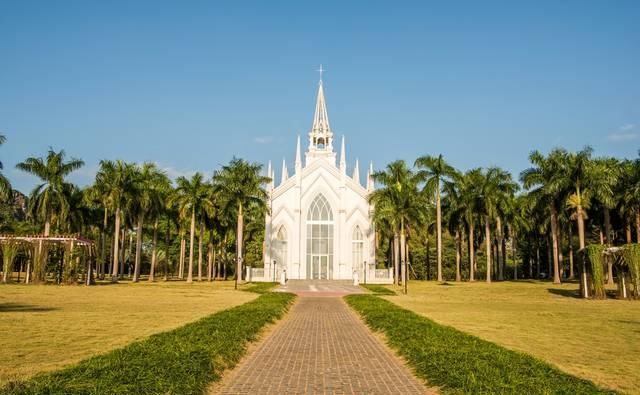 广西有个被人遗忘的画里天堂，就在南宁，峰林奇观让人流连忘返！