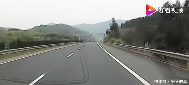 高速上120码被超车，你还敢走快速车道码？老司机告诉你正确答案