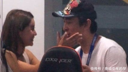 马化腾火速辟谣!网友调侃:这是看不上王健林这个女婿