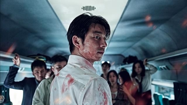  『女侠』淘气电影日爆 | DC漫威变真爱？“神奇女侠”晒与“惊奇队长”亲密合照