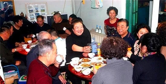 农村俗语“酒不顾人、色不顾身、财不顾亲”，啥意思，有何道理？