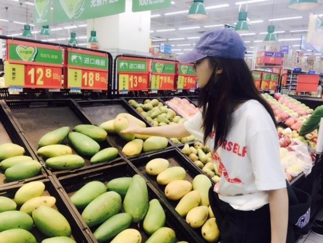 瘦14斤玩玩?林允称自黑的勇气都是梁静茹给的