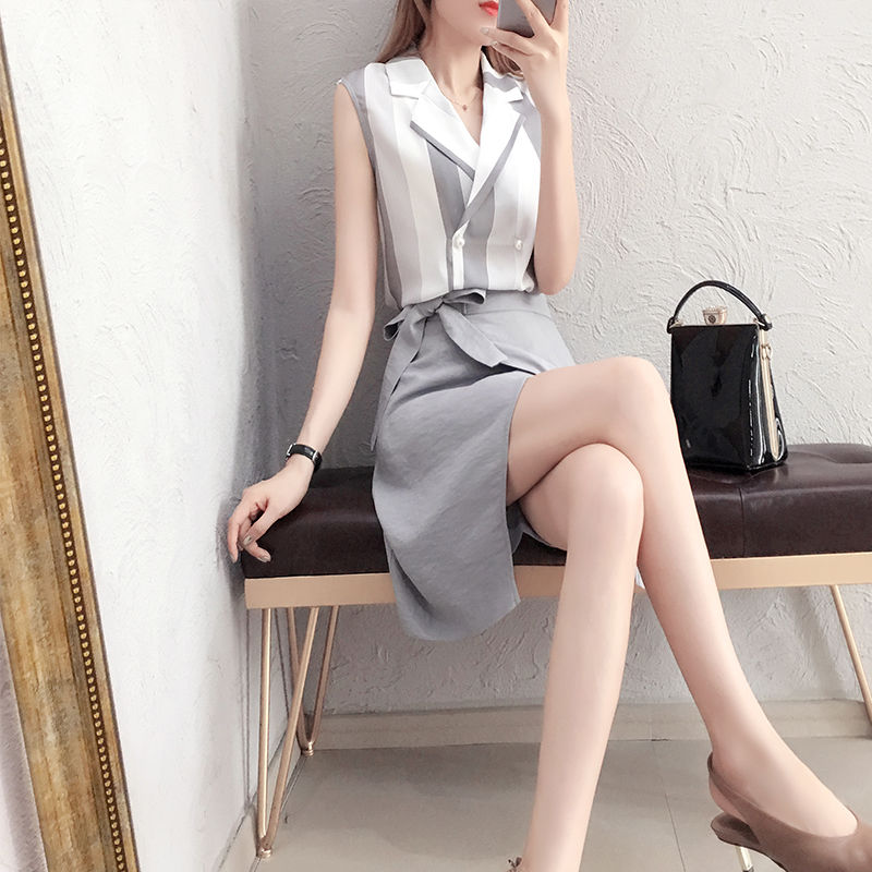 三伏天流行一种“冷淡风”，高雅又显年轻，上身女神范十足