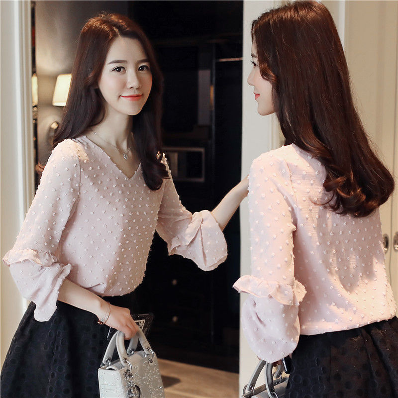 难怪老婆越看越时髦!原来是穿了这小衫，显白不说，贼显嫩