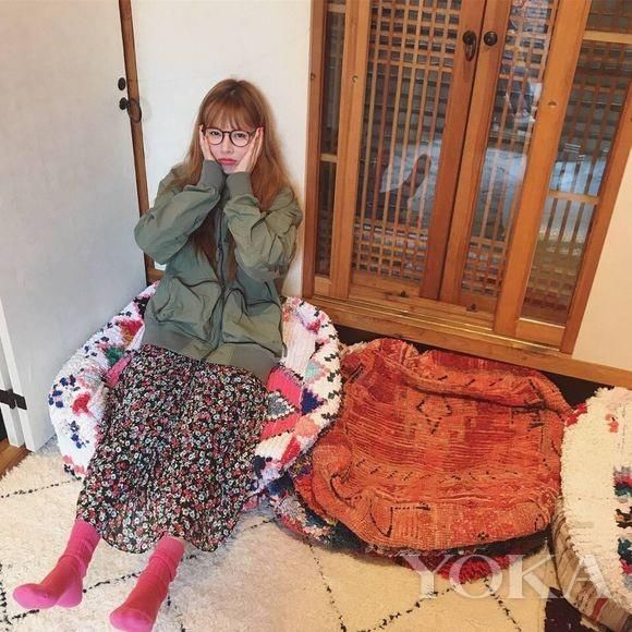 帅气性感女神泫雅 解锁夏日清凉穿搭