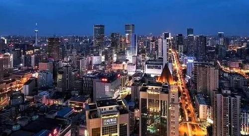 国内最适合“穷游”的城市，美食遍地旅游资源丰富，去过都说喜欢