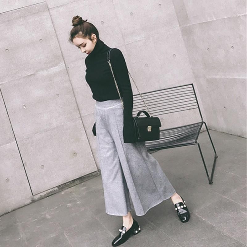 秋天少穿T恤，学下面的女人，时髦套装+单鞋，女人味爆棚得不行