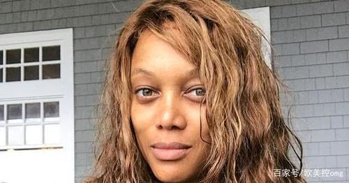 这些好莱坞女神们说自己发的是素颜照,可有的还能看出化妆的痕迹