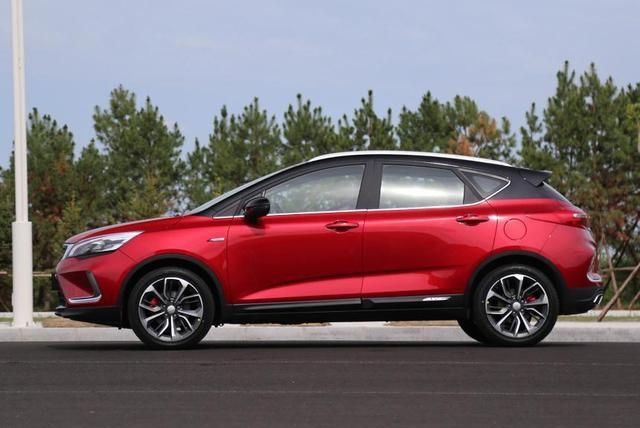  GS：在父母的建议下，狠心拿下一台吉利帝豪GS，车主说了真实体验