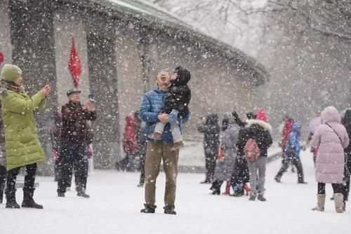  当心@要！下！雪！啦！初雪撞上晚高峰，明儿下班要当心