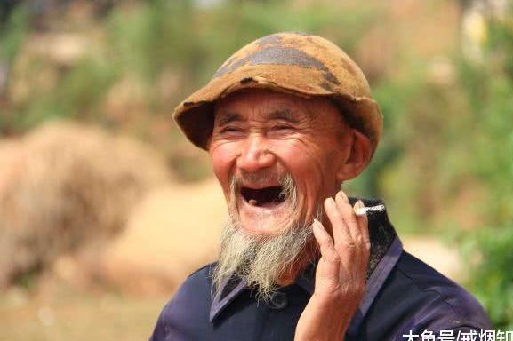 吸烟被“妖魔化”? 为什么很多百岁老人也吸烟? 公布真相!