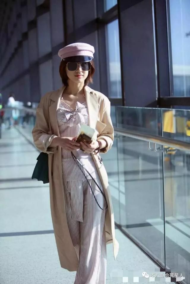 黄圣依虽身价不菲，但衣品却让人头疼，一半裤子一半裙子？