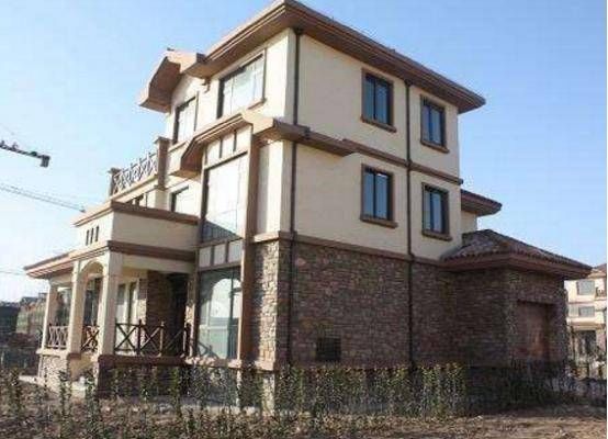  盖房子@有20万现金，回老家盖房子还是在城市付首付好？聪明人都这样选