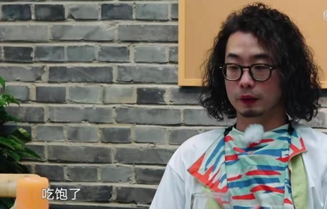 三重奏:《幸福三重奏》陈意涵推荐产品,却根本没喝,老公直接拿过去清洗