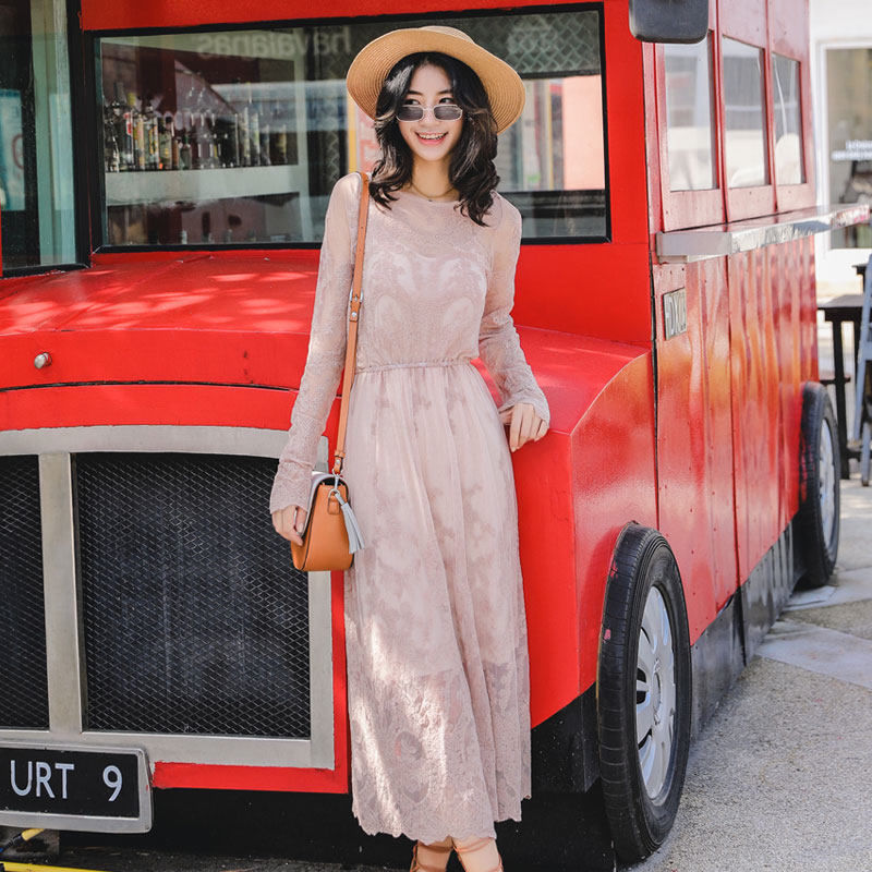 外出旅游，一定要备一件“勾魂裙”，显身材又性感，让人神魂颠倒