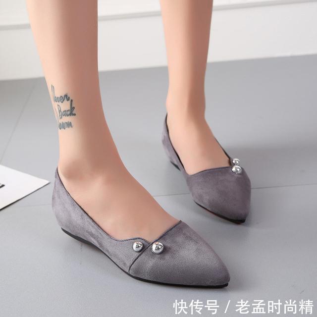 【平底休闲单】时尚达人都爱穿的几款单鞋,时髦又显女人味,尤其是最后一款