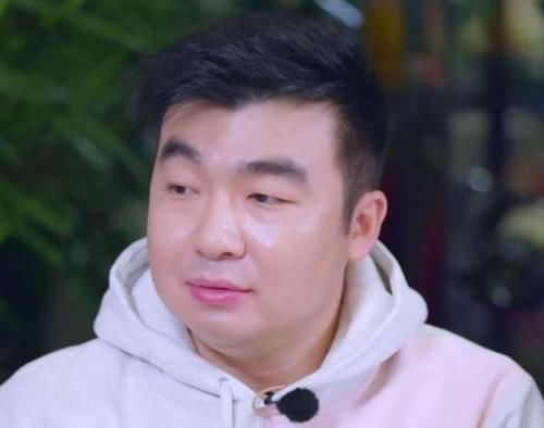  #梁超#梁超回应节目争议，是节目组的“剧本”，节目后期有反转？