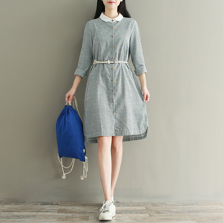 老公的眼光真好,给我新买的连衣裙,没想到这么漂亮,让人心动