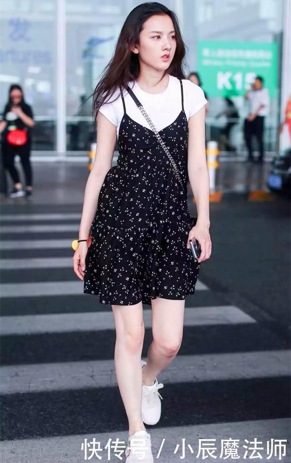 「色打底衫」今年这条“吊带裙”彻底火了,时髦性感又显瘦,刘雯穿上美炸了